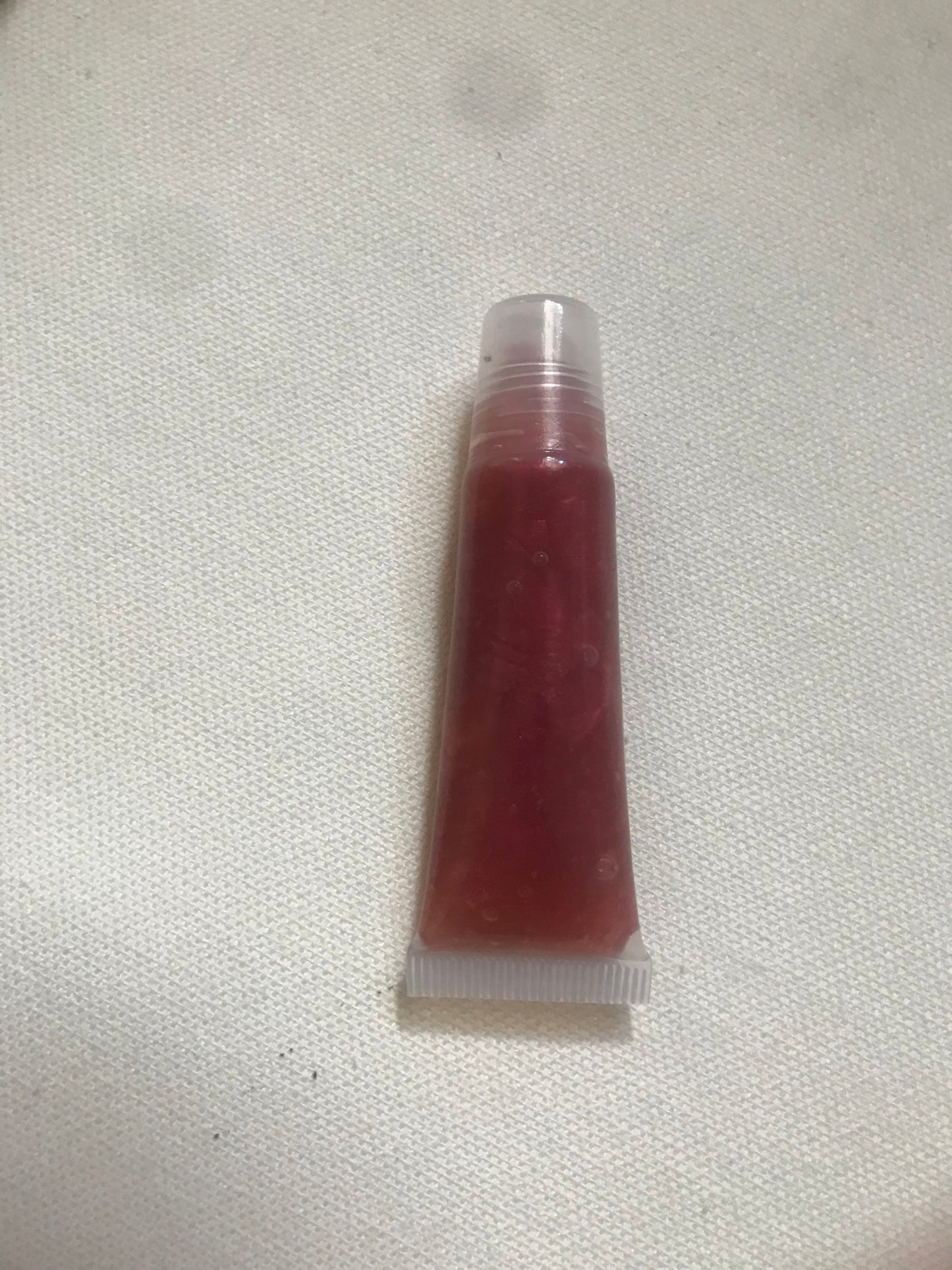 THE NEW STRAWBERRY 🍓 LIPGLOSS WITH SCENT AND COLOUR